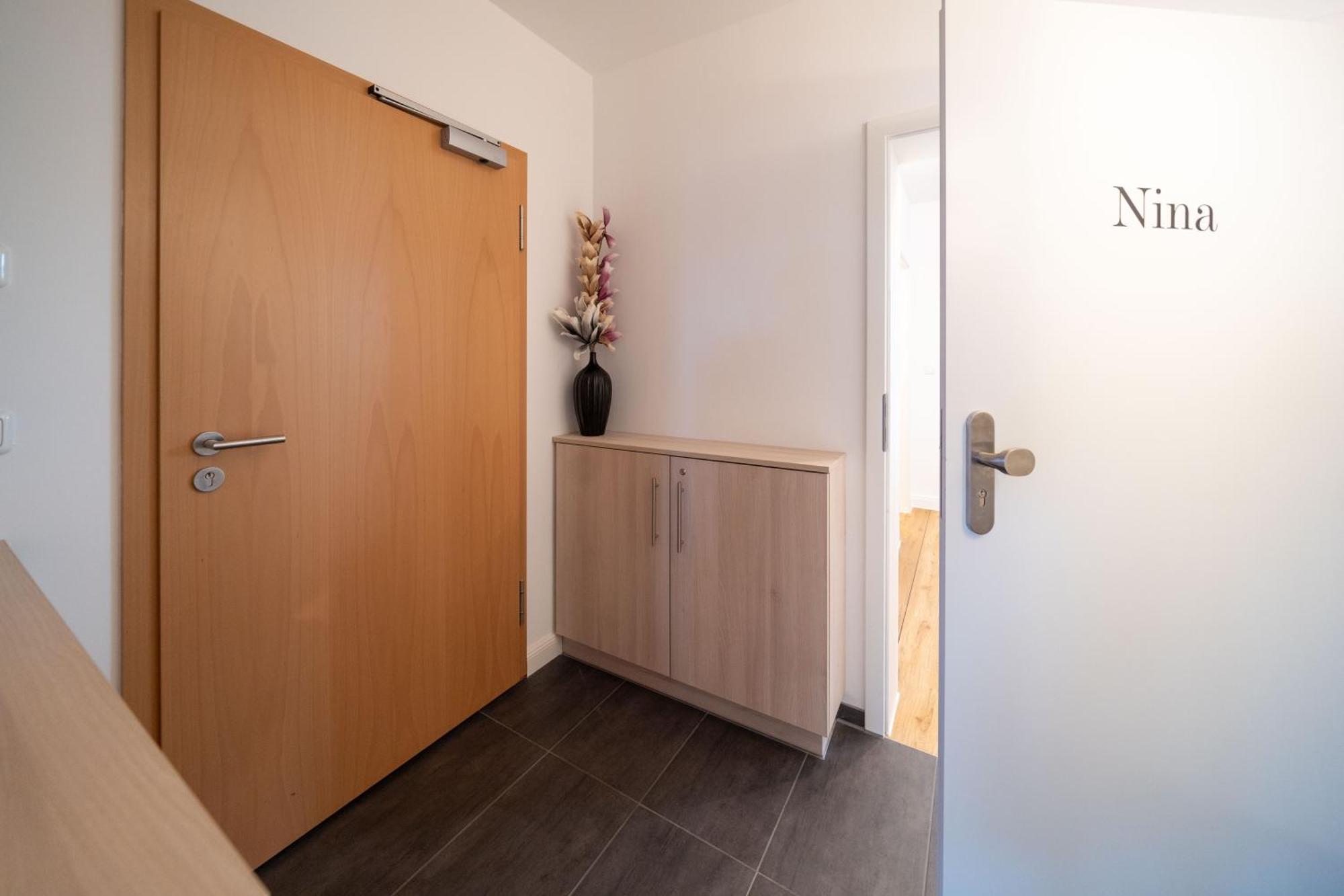 Moebliertes Wohnen - Nina Apartment